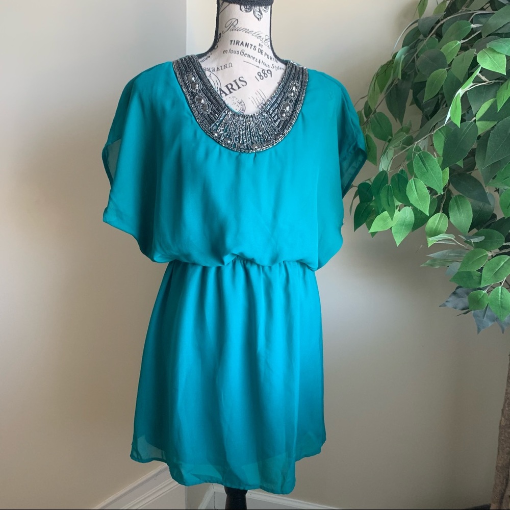 Honey Punch Embellished Neck Elastic Waist Dress Green Sz S